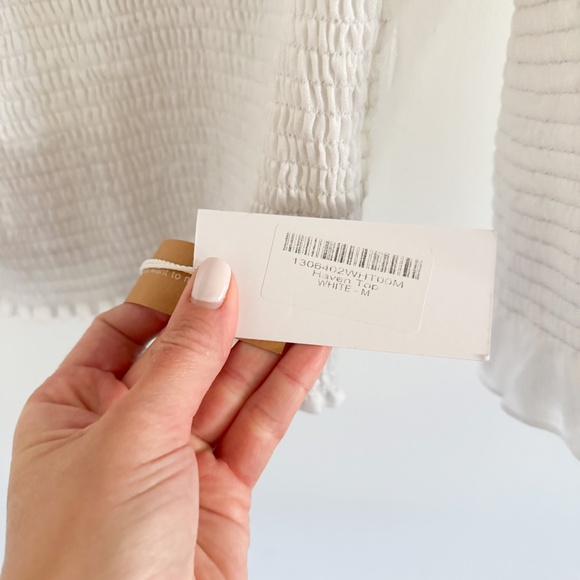 NWT Reformation White Haven Smocked Blouse M - Picture 4 of 7